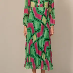 Vestido midi com estampado