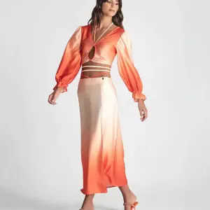 Saia com atilhos Ruga