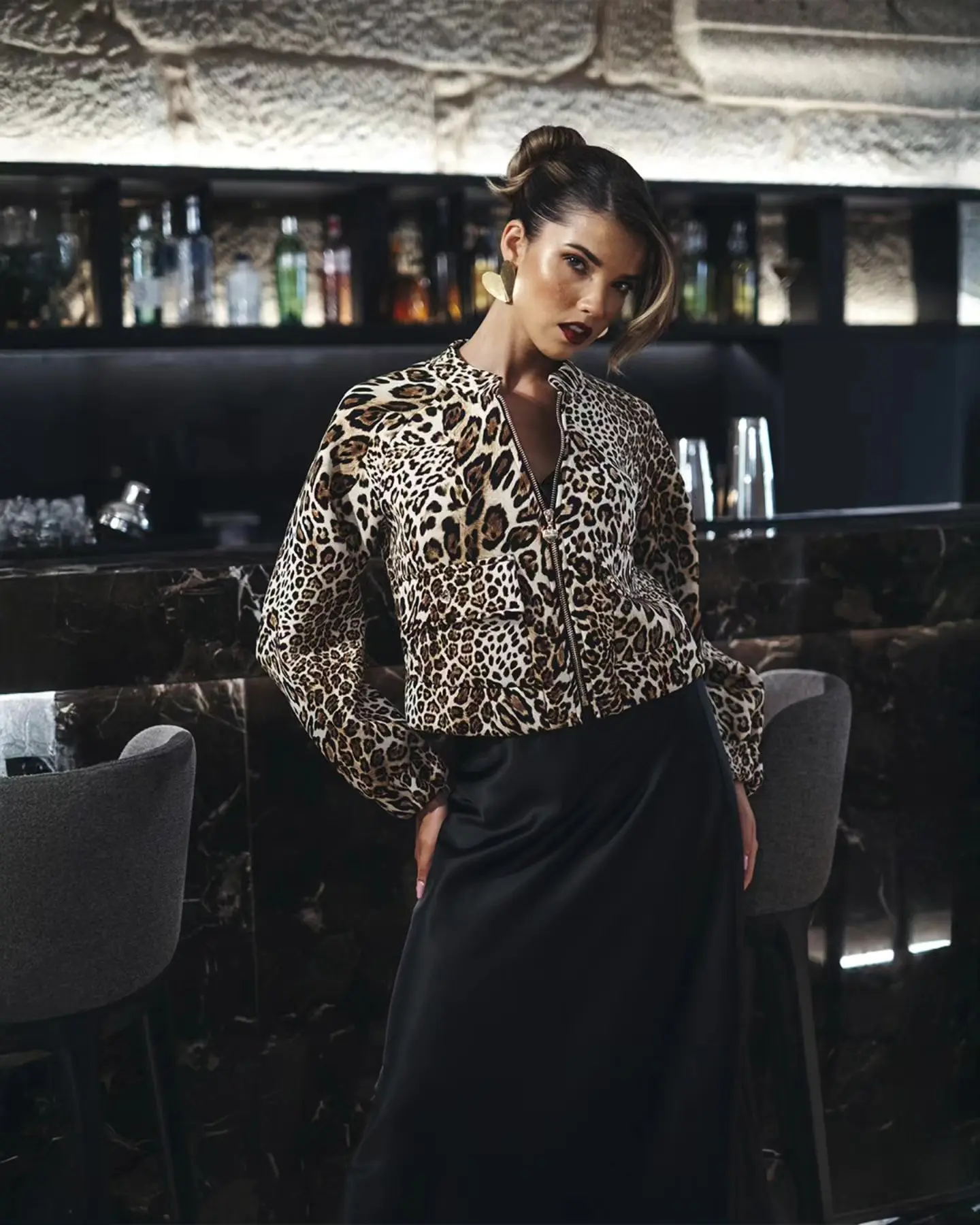 Bomber estampado animal Silvina Campos