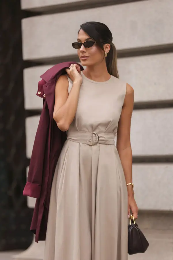 Vestido Ferrache midi cintado com cinto de fivela